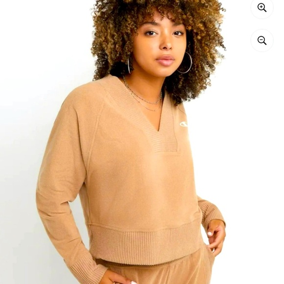 Champion Ribbed Women’s Size Large V-Neck PullOver Cropped sweatshirt Tan - Picture 5 of 5